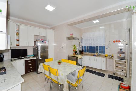 Casa à venda com 220m², 3 quartos e 2 vagasCozinha