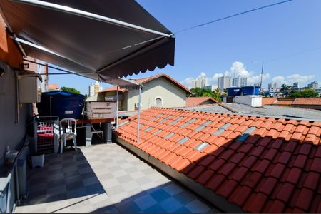 Casa à venda com 220m², 3 quartos e 2 vagasTerraço