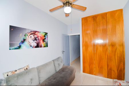 Casa à venda com 220m², 3 quartos e 2 vagasQuarto 3