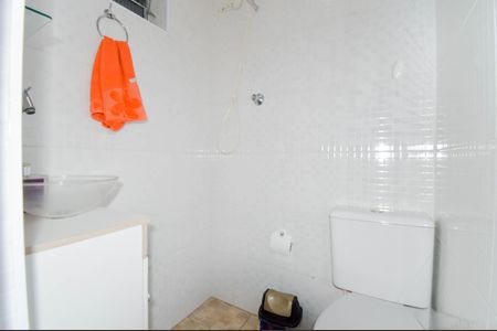 Casa à venda com 220m², 3 quartos e 2 vagasBanheiro de serviço