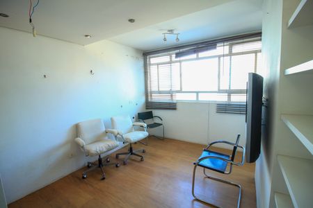 Apartamento para alugar com 120m², 2 quartos e 2 vagasEscritório