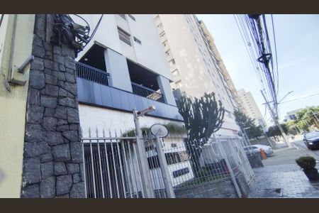 Apartamento para alugar com 120m², 2 quartos e 2 vagasFachada