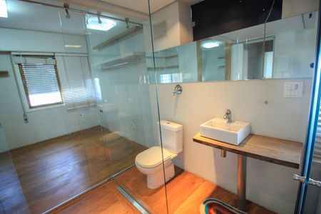 Apartamento para alugar com 120m², 2 quartos e 2 vagasBanheiro do Quarto 1