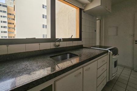 Apartamento para alugar com 90m², 2 quartos e 2 vagasCozinha