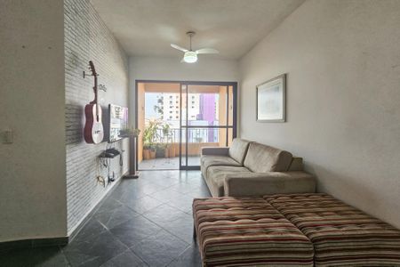 Sala de apartamento para alugar com 2 quartos, 90m² em Vila Júlia, Guarujá