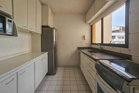 Apartamento para alugar com 90m², 2 quartos e 2 vagasCozinha