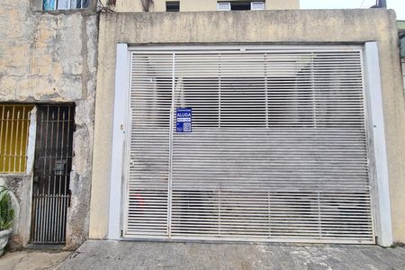 Casa para alugar com 45m², 1 quarto e sem vagaFachada e plaquinha