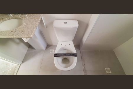 Apartamento à venda com 64m², 2 quartos e 1 vagaBanheiro da Suíte 1