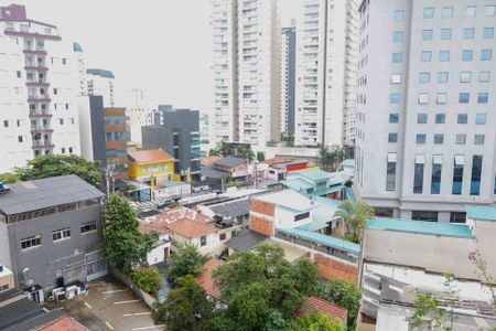 Apartamento à venda com 64m², 2 quartos e 1 vaga Apartamento à venda com 64m², 2 quartos e 1 vagaVista da Sacada