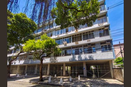 Apartamento à venda com 120m², 3 quartos e 1 vagaFachada e portaria