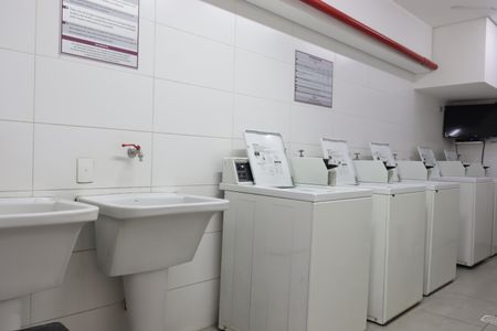 Apartamento para alugar com 60m², 1 quarto e 1 vaga Apartamento para alugar com 60m², 1 quarto e 1 vagaArea comum - Lavanderia