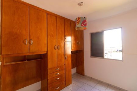 Apartamento para alugar com 70m², 3 quartos e 1 vagaQuarto 01