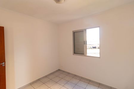 Apartamento para alugar com 70m², 3 quartos e 1 vagaQuarto 02