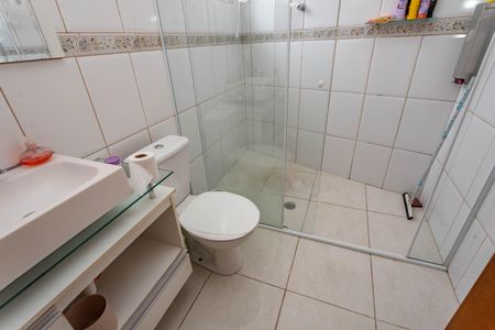 Casa à venda com 330m², 5 quartos e 3 vagasBanheiro social