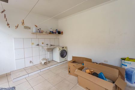 Casa à venda com 330m², 5 quartos e 3 vagasÁrea de lazer e de serviço