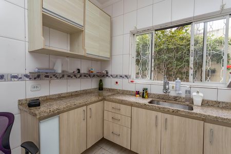 Casa à venda com 330m², 5 quartos e 3 vagasCozinha
