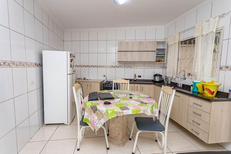 Casa à venda com 330m², 5 quartos e 3 vagasEdícula - sala / cozinha