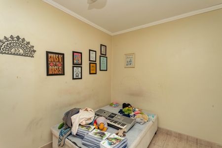 Casa à venda com 330m², 5 quartos e 3 vagasQuarto 2