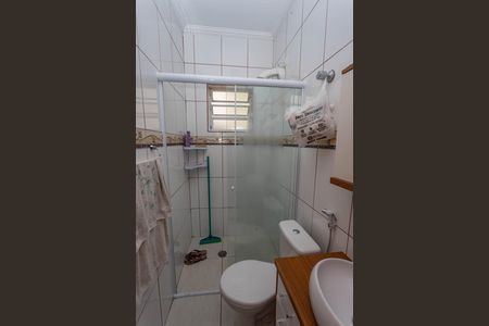 Casa à venda com 330m², 5 quartos e 3 vagasEdícula - banheiro