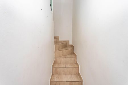 Casa à venda com 330m², 5 quartos e 3 vagasEscada