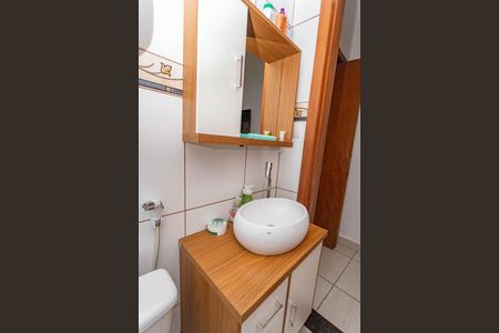 Casa à venda com 330m², 5 quartos e 3 vagasEdícula - banheiro