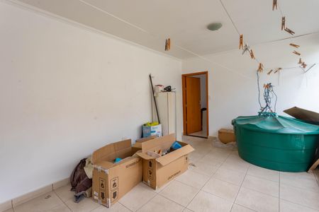 Casa à venda com 330m², 5 quartos e 3 vagasÁrea de lazer e de serviço