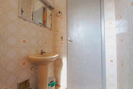 Casa à venda com 90m², 3 quartos e 2 vagasBanheiro