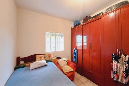 Casa à venda com 90m², 3 quartos e 2 vagasQuarto edícula