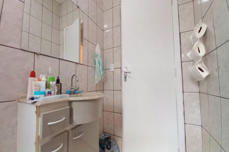 Casa à venda com 90m², 3 quartos e 2 vagasBanheiro