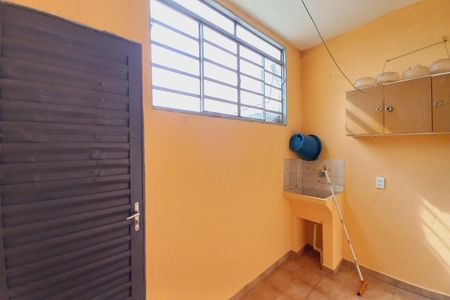 Casa à venda com 90m², 3 quartos e 2 vagasCopa
