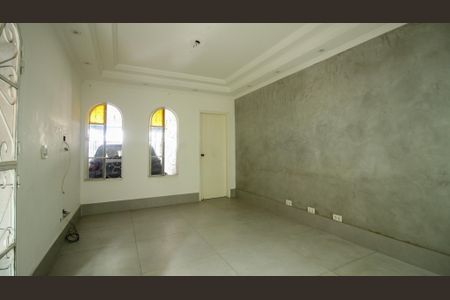 Casa à venda com 300m², 5 quartos e 2 vagas Casa à venda com 300m², 5 quartos e 2 vagasSala