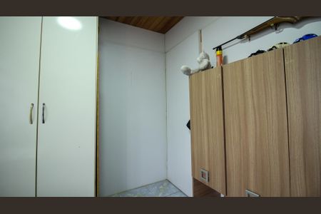 Casa à venda com 300m², 5 quartos e 2 vagas Casa à venda com 300m², 5 quartos e 2 vagasQuarto 1 (casa 2)