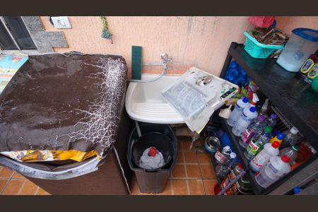 Casa à venda com 300m², 5 quartos e 2 vagas Casa à venda com 300m², 5 quartos e 2 vagasÁrea de Serviço (casa 2)