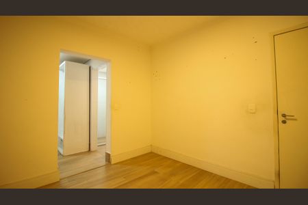 Casa à venda com 300m², 5 quartos e 2 vagas Casa à venda com 300m², 5 quartos e 2 vagasSuíte 1