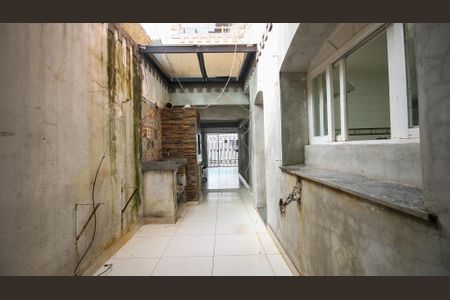 Casa à venda com 300m², 5 quartos e 2 vagas Casa à venda com 300m², 5 quartos e 2 vagasQuintal