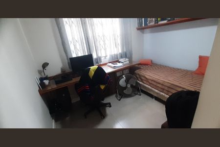 Casa à venda com 273m², 4 quartos e 5 vagas Casa à venda com 273m², 4 quartos e 5 vagasQuarto 3