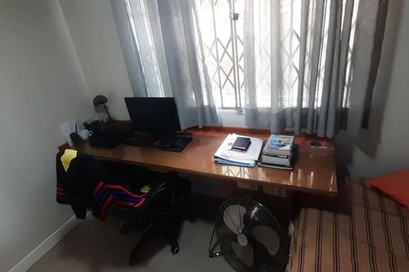 Casa à venda com 273m², 4 quartos e 5 vagas Casa à venda com 273m², 4 quartos e 5 vagasQuarto 3