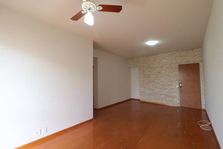 Apartamento para alugar com 80m², 2 quartos e 1 vagaSala