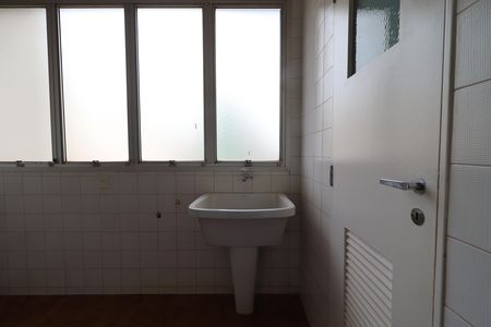 Apartamento para alugar com 80m², 2 quartos e 1 vagaÁrea de Serviço