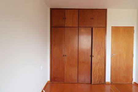 Apartamento para alugar com 80m², 2 quartos e 1 vagaQuarto 2