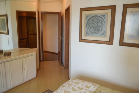 Apartamento à venda com 180m², 3 quartos e 2 vagasSuite 3