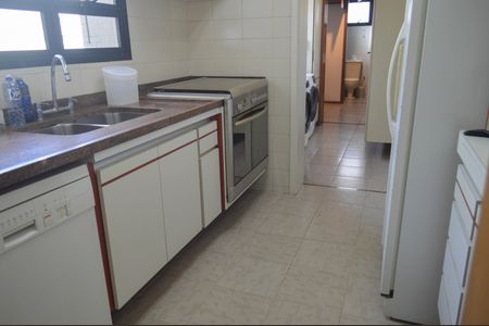 Apartamento à venda com 180m², 3 quartos e 2 vagasCozinha