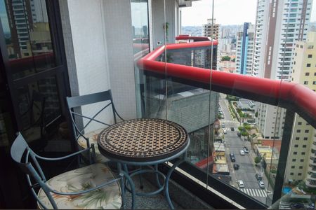 Apartamento à venda com 180m², 3 quartos e 2 vagasSacada