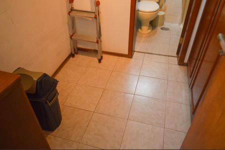 Apartamento à venda com 180m², 3 quartos e 2 vagasQuarto de Serviço