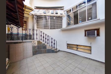 Apartamento à venda com 250m², 4 quartos e 1 vagaQuintal