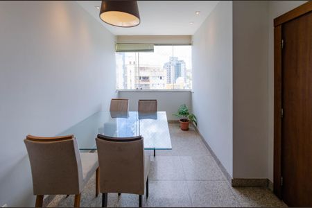 Apartamento à venda com 161m², 3 quartos e 2 vagasSala
