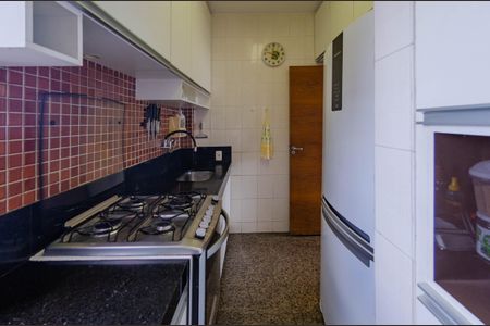 Apartamento à venda com 161m², 3 quartos e 2 vagasCozinha