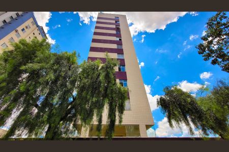 Apartamento à venda com 161m², 3 quartos e 2 vagasFachada