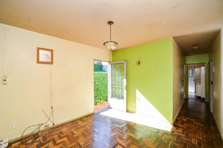 Casa à venda com 70m², 3 quartos e 1 vaga Casa à venda com 70m², 3 quartos e 1 vagaSala