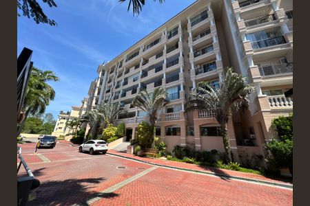 Apartamento à venda com 357m², 4 quartos e 2 vagas Apartamento à venda com 357m², 4 quartos e 2 vagasFachada